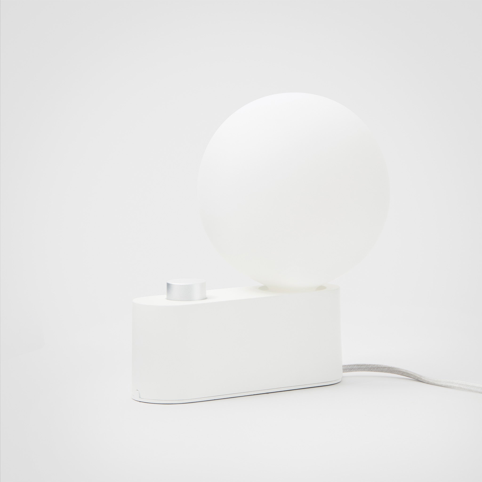 Lampe multi-usages en alumine couleur craie