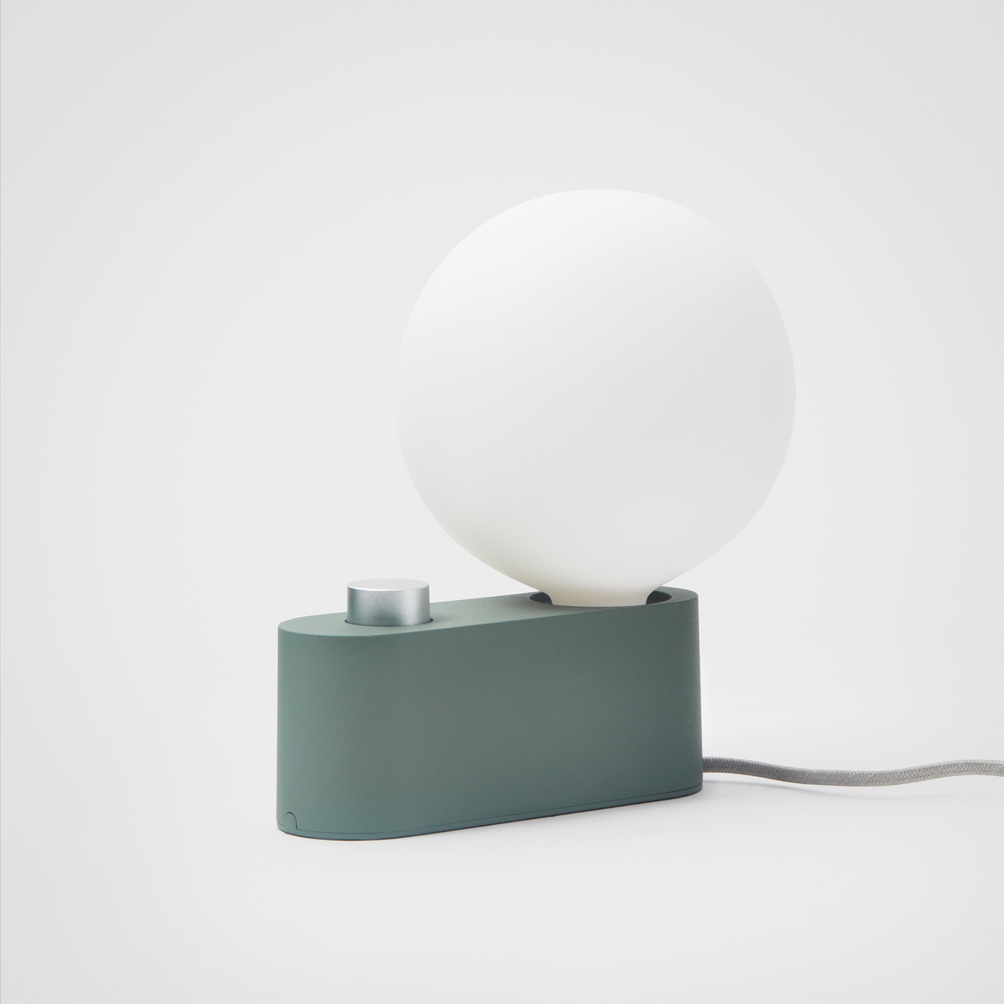 Lampe multi-usages en alumine couleur sauge