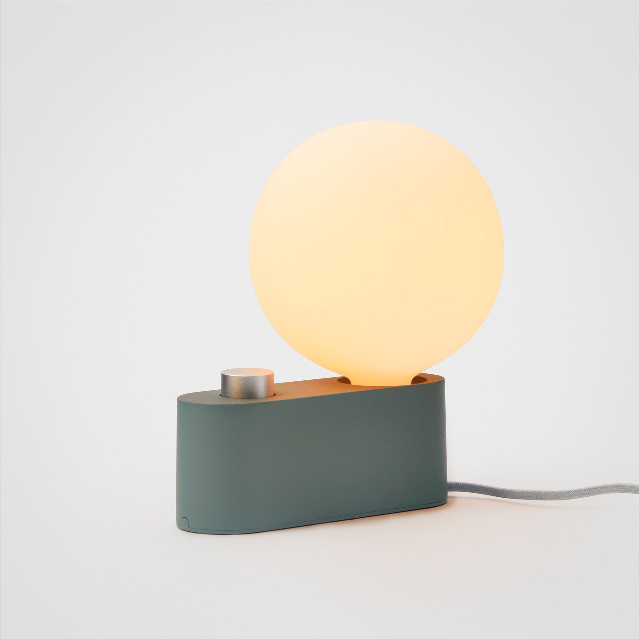 Lampe multi-usages en alumine couleur sauge