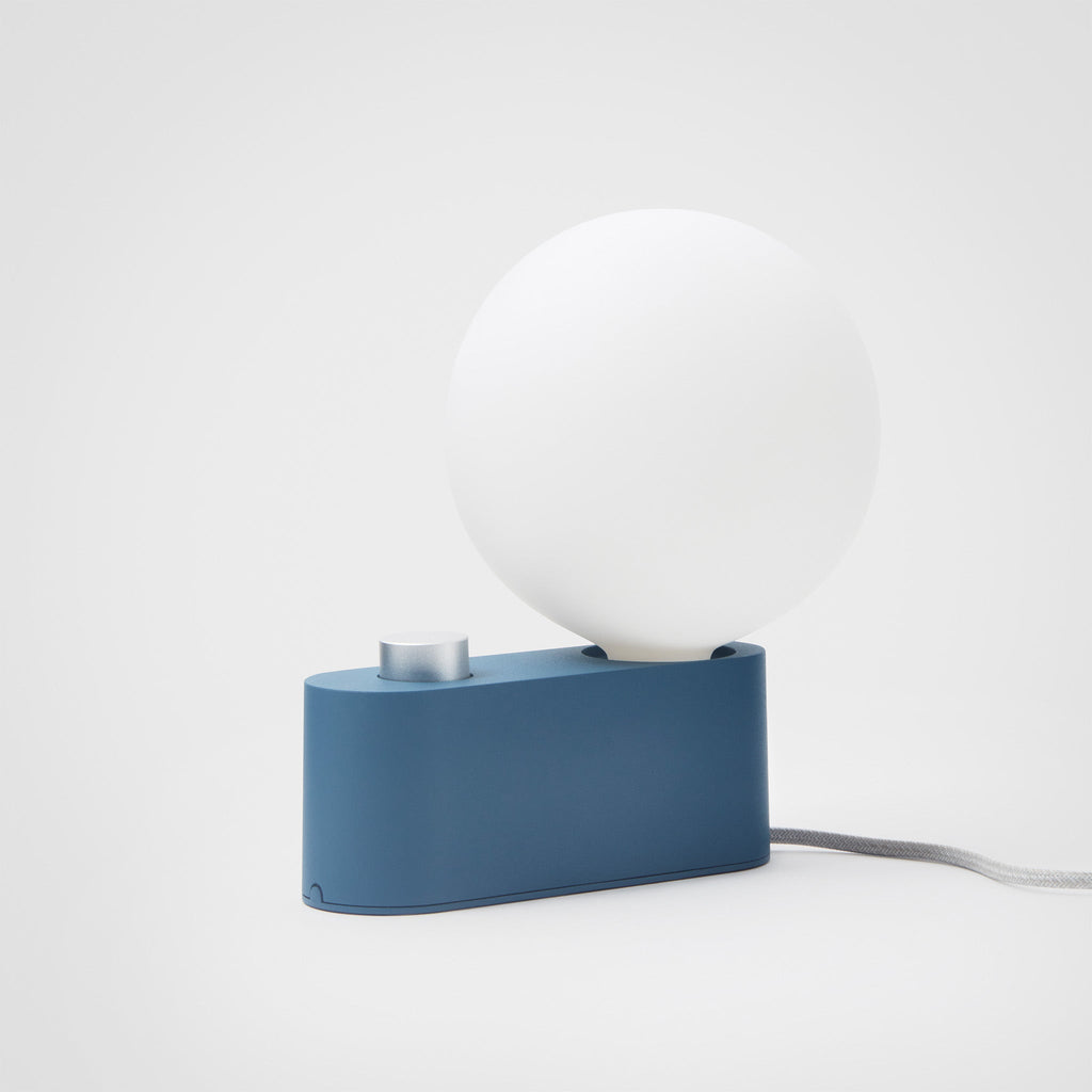 Lampe multi-usages en alumine couleur saphir