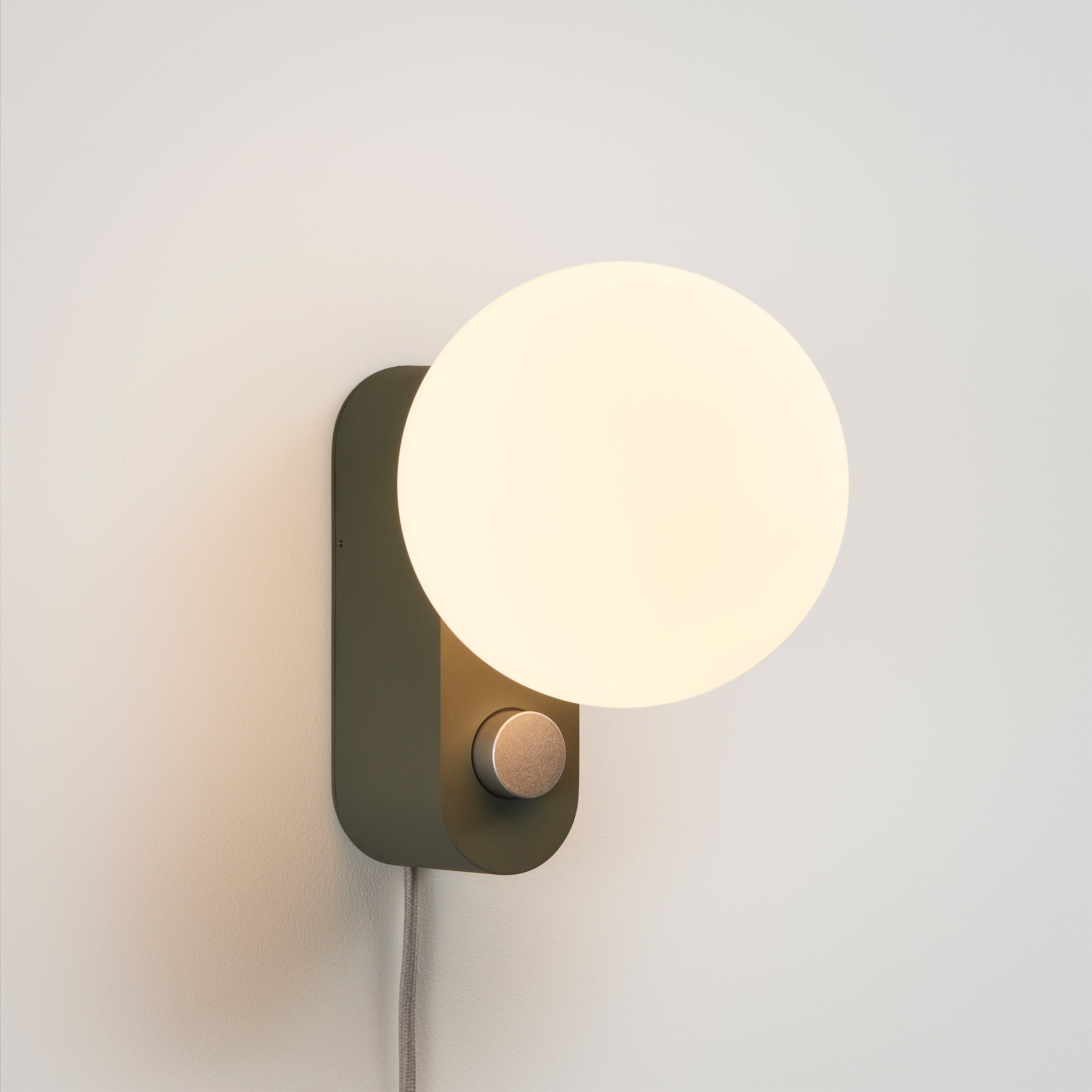 Lampe multi-usages en alumine couleur sauge