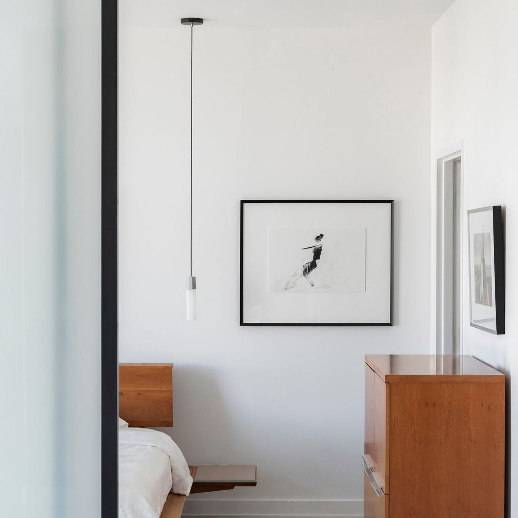 Pendentif simple en basalte et acier inoxydable