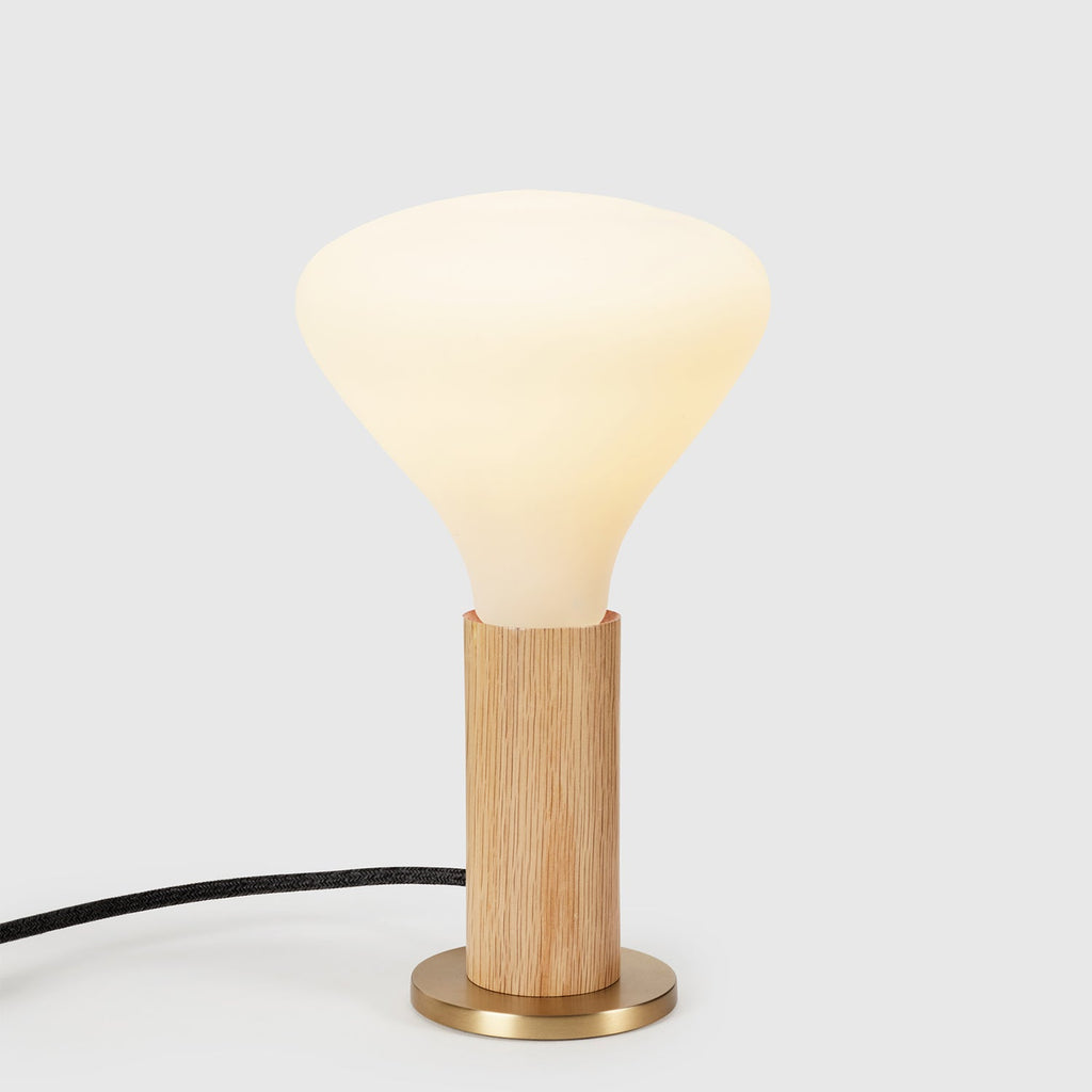 Lampe de table Knuckle en chêne + Noma
