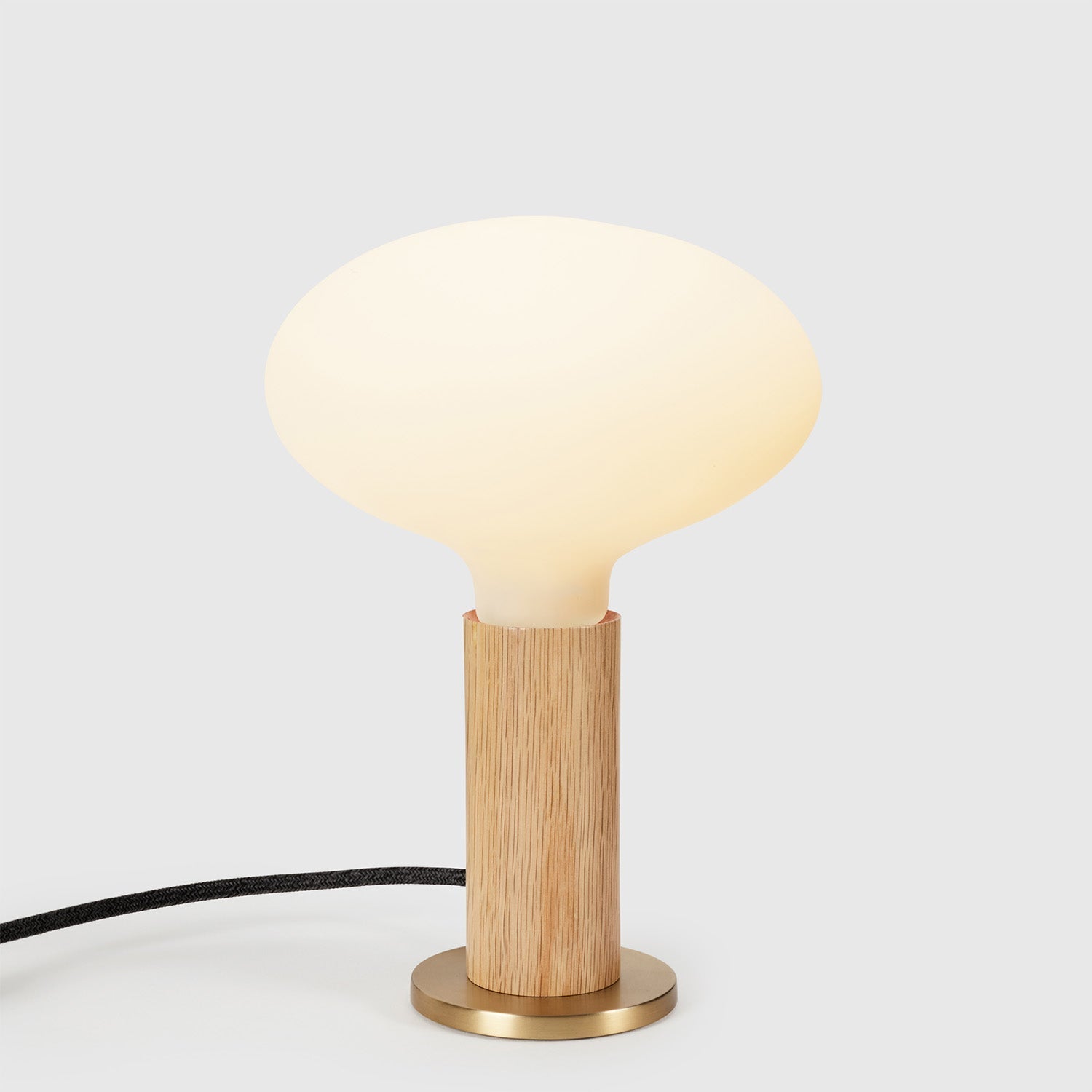 Lampe de table Knuckle en chêne + ovale