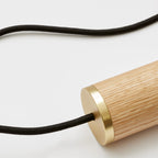 Neuf pendentifs en chêne