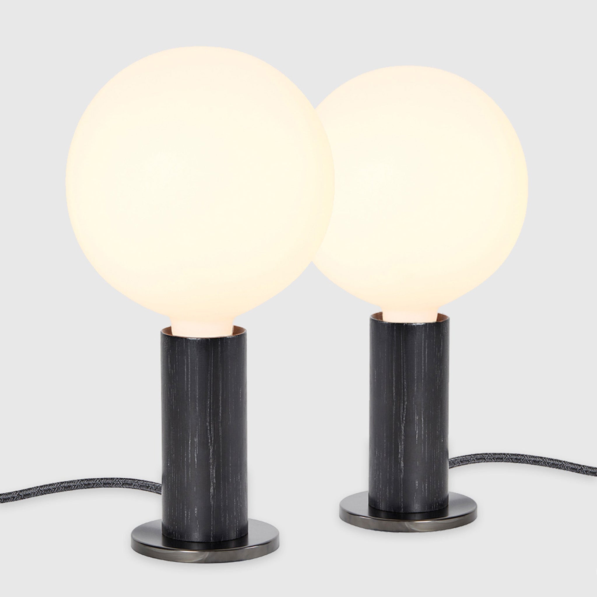 Lampe de table Knuckle en chêne noirci + Sphère IV - Lot de 2