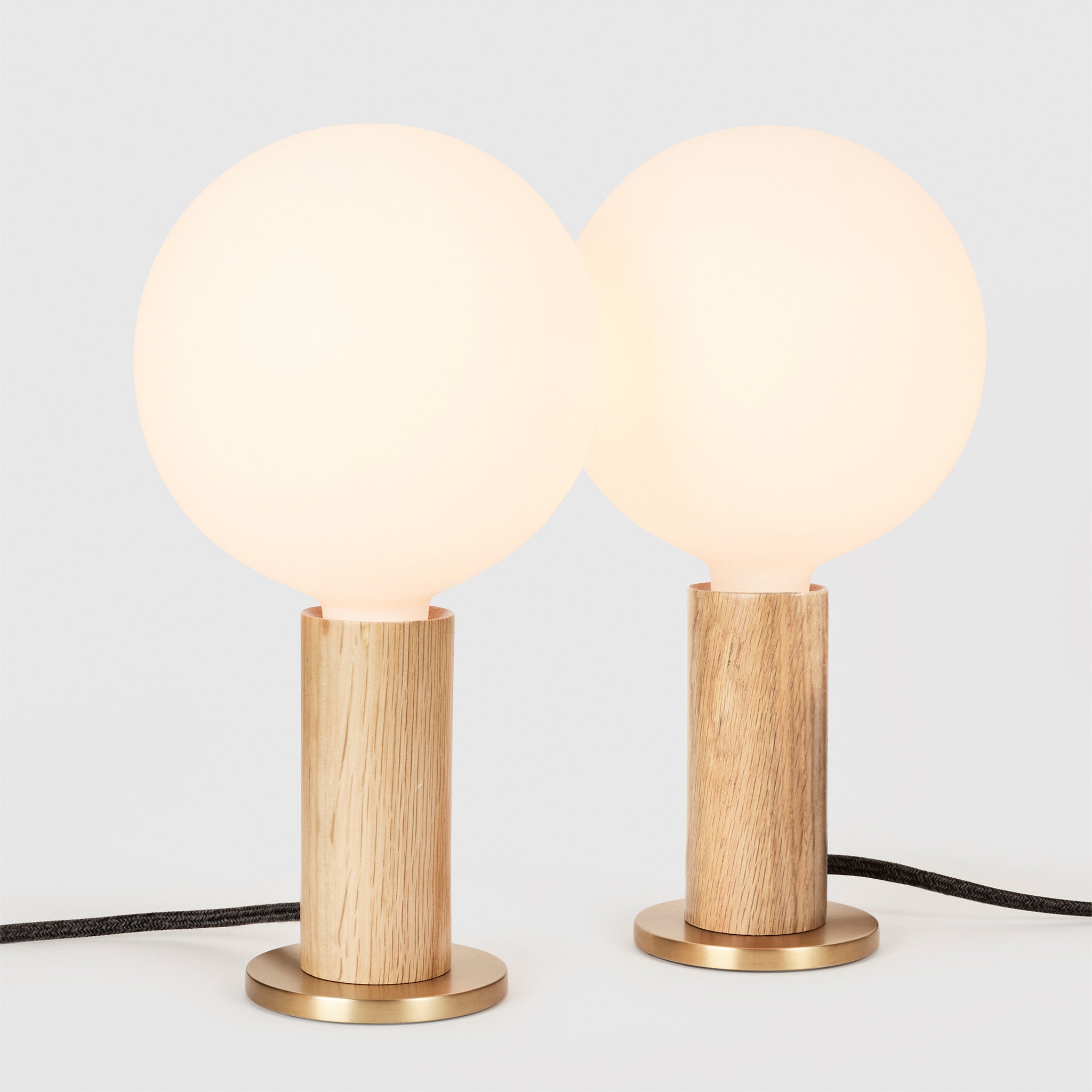Lampe de table Knuckle en chêne + Sphère IV - Lot de 2