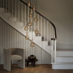 Neuf pendentifs en laiton