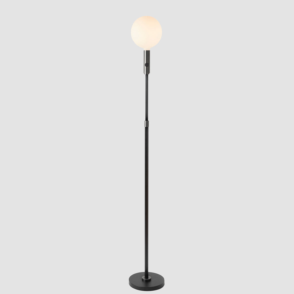 Lampadaire réglable Poise en graphite + sphère V