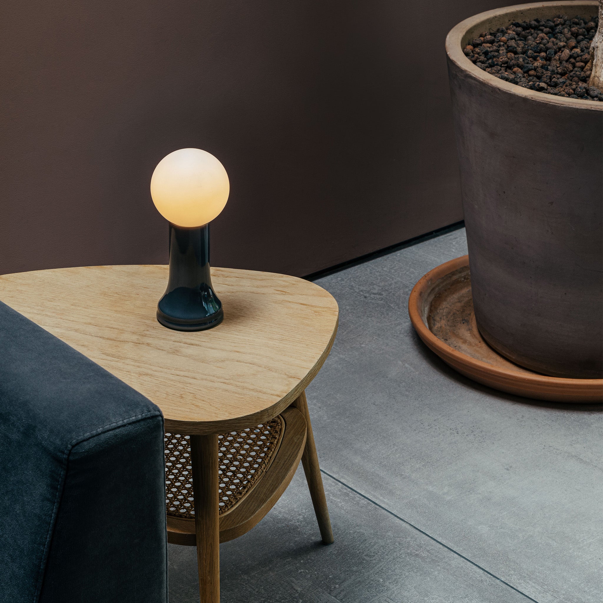 Lampe de table Shore en gris fumé