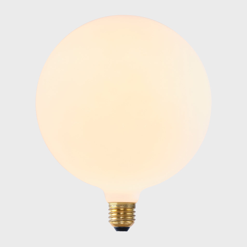 Cinq pendentifs en laiton + sphère V