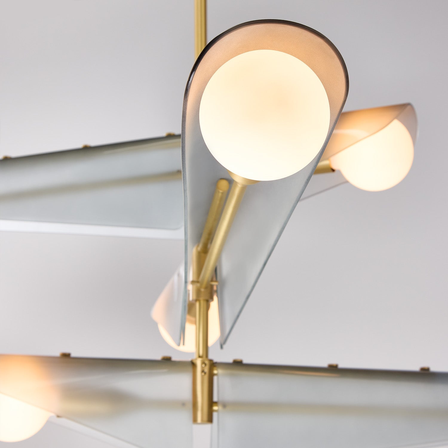 Lustre Sycamore à 3 niveaux, couleur gris aube