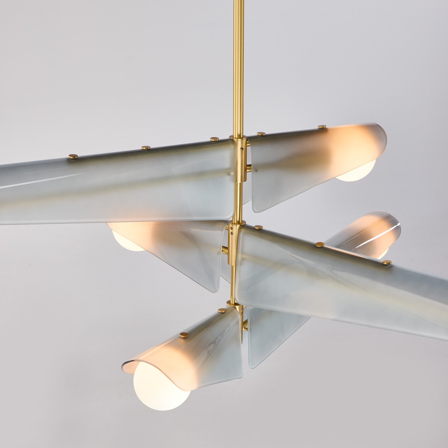 Lustre Sycamore à 3 niveaux, couleur gris aube