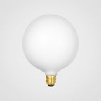 Ampoule LED Sphere IV E26 à variation de température