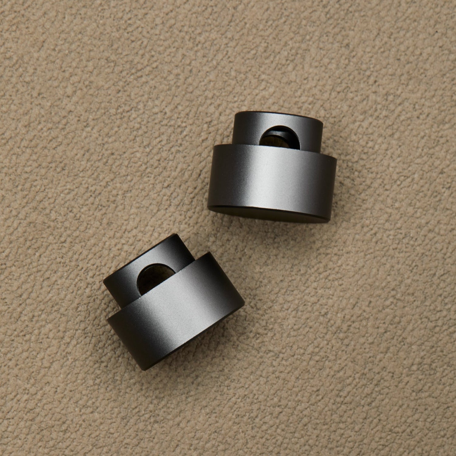 Support de câble en graphite