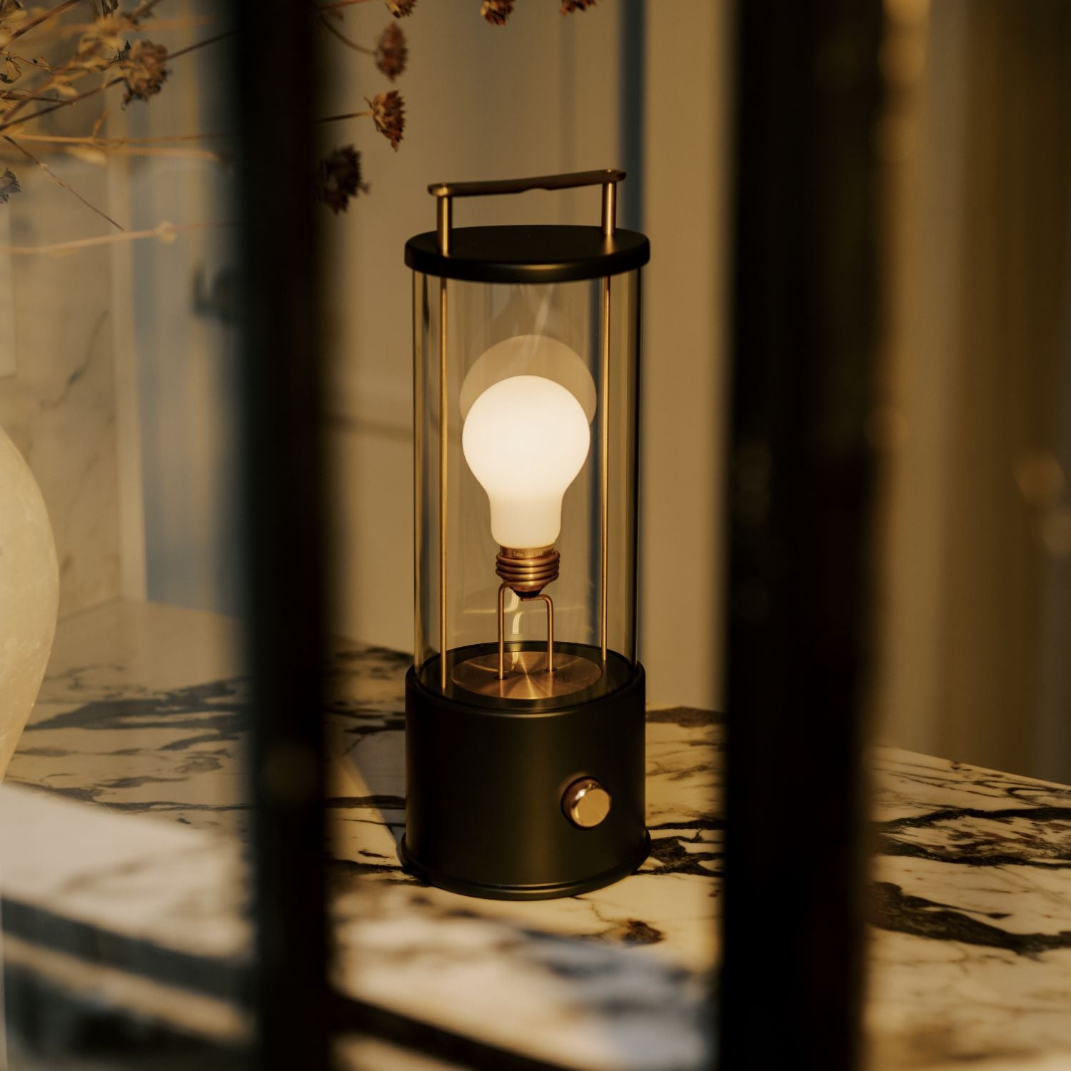 Lampe portable Muse en noir Hackles