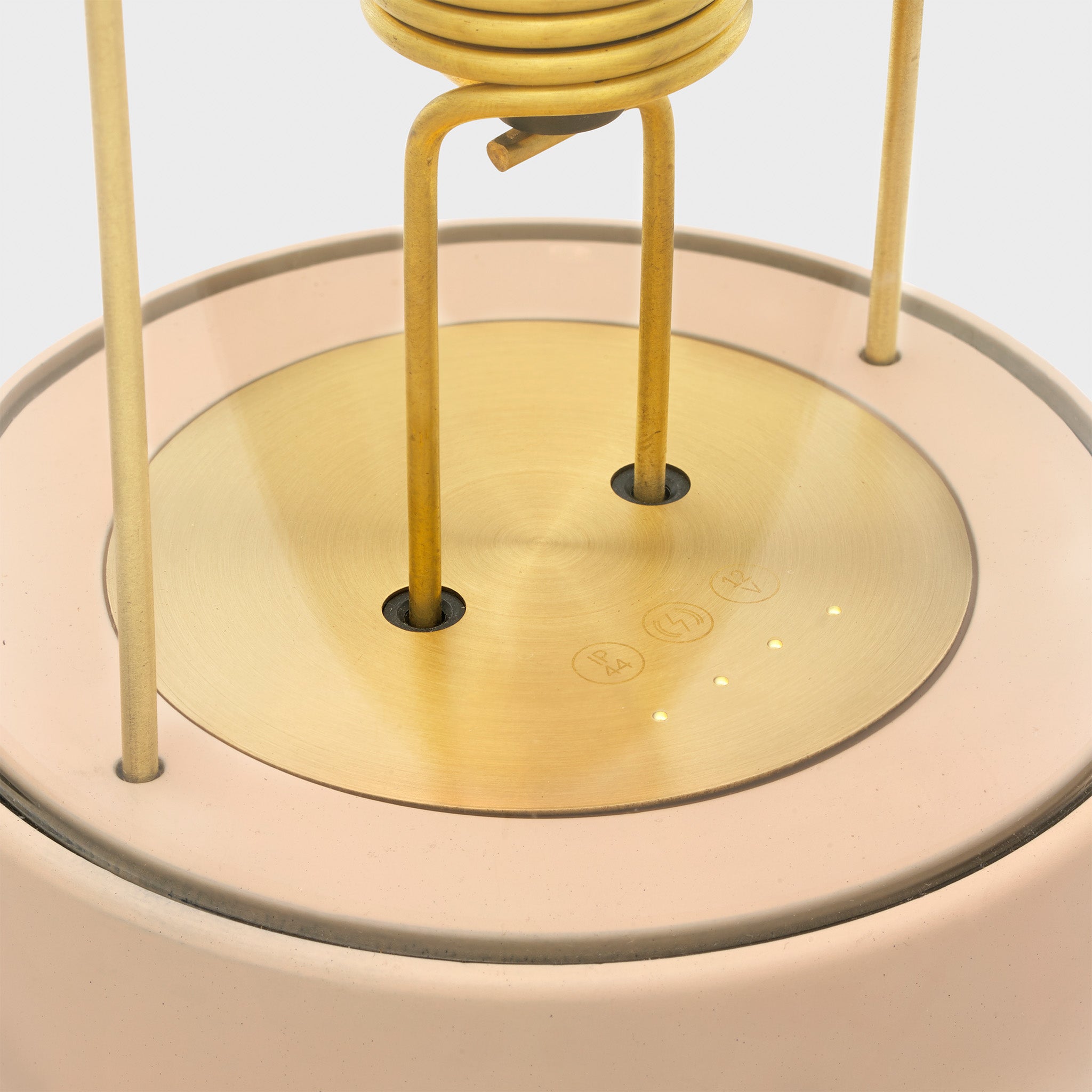 Lampe portable Muse en plâtre rose