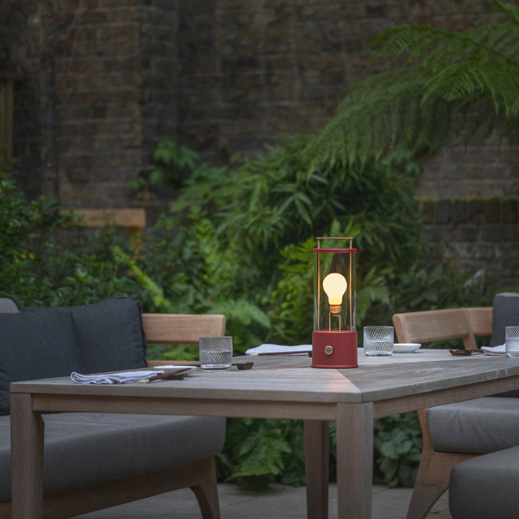 Lampe portable Muse en rouge Pomona