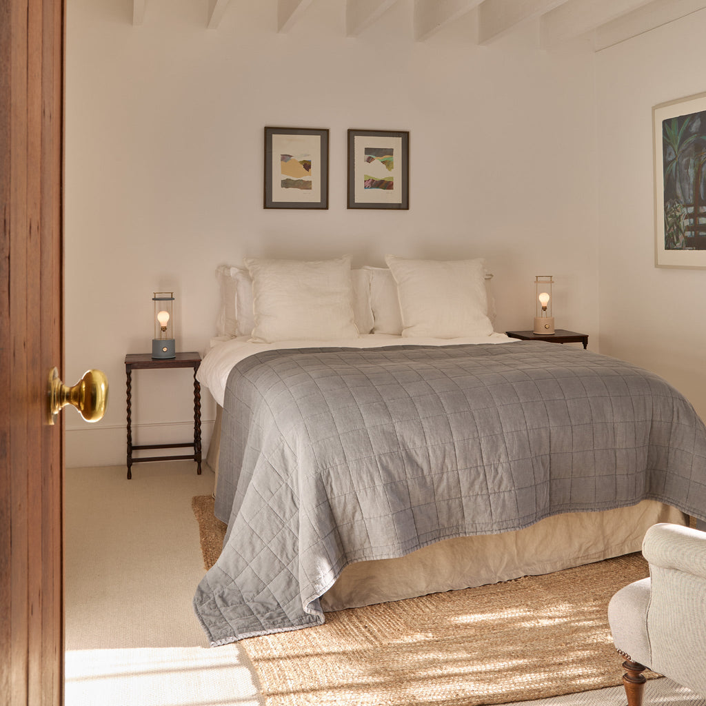 Lampe portable Muse, coloris Selvedge Blue + Setting Plaster Pink - Lot de 2