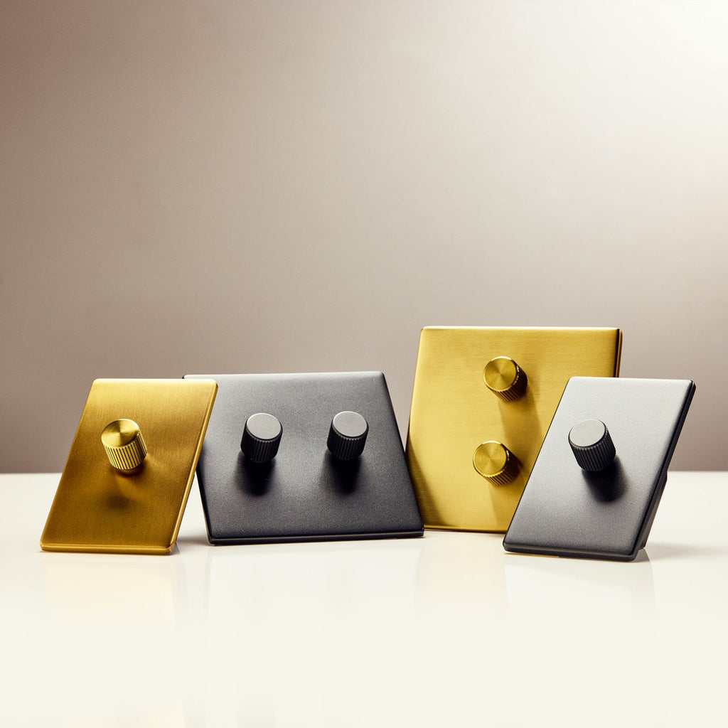 Variateur mural rotatif simple en laiton