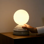 Veilleuse WAKE Sleep Light en blanc galet