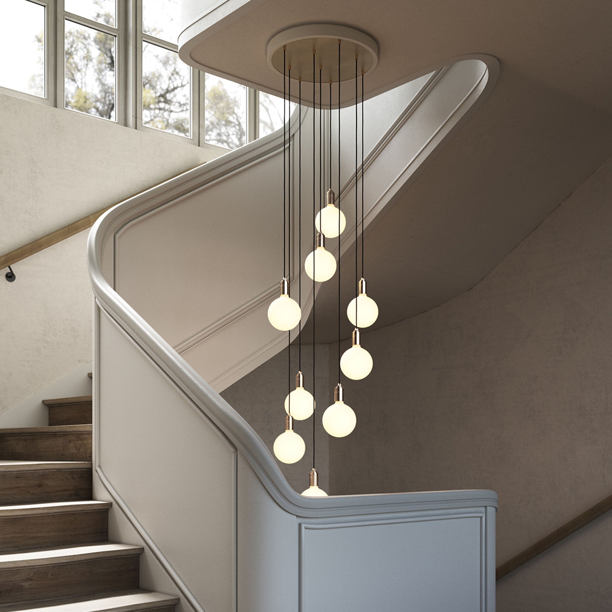 Neuf pendentifs en laiton + sphère IV