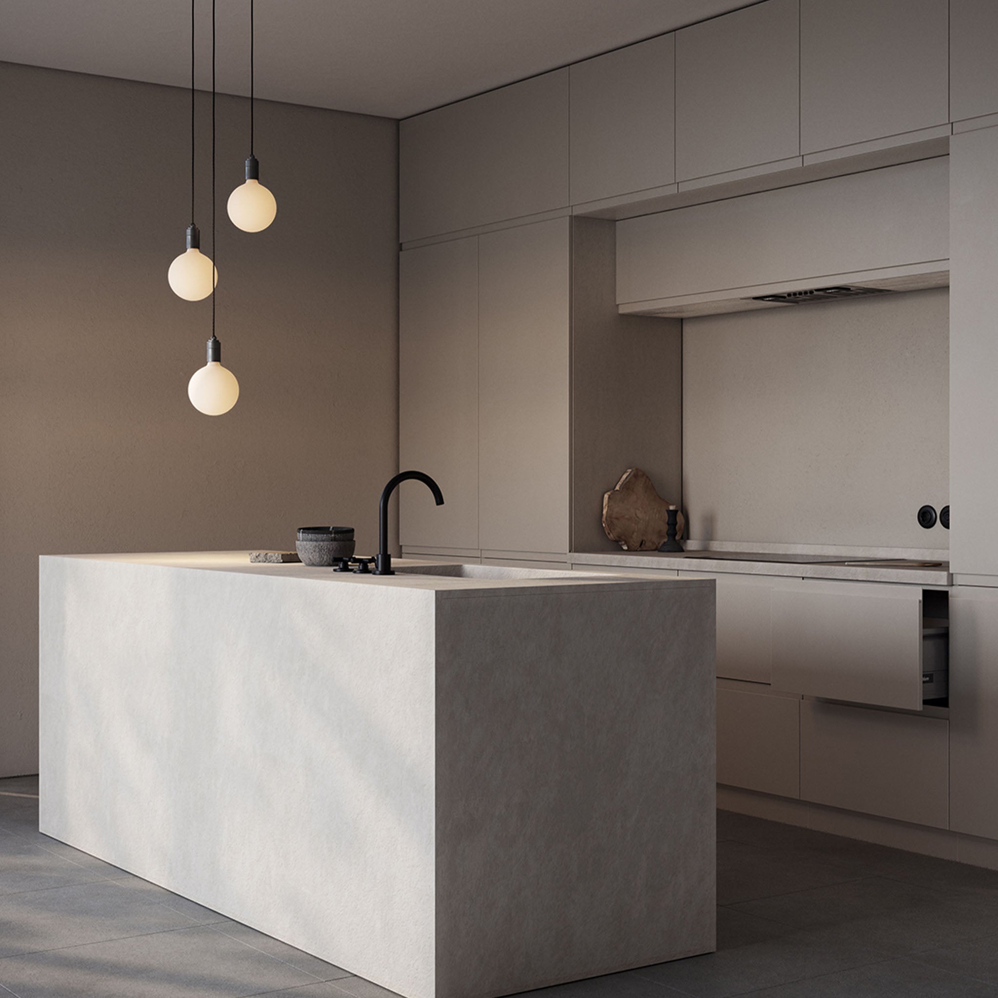 Pendentif triple en graphite + sphère IV