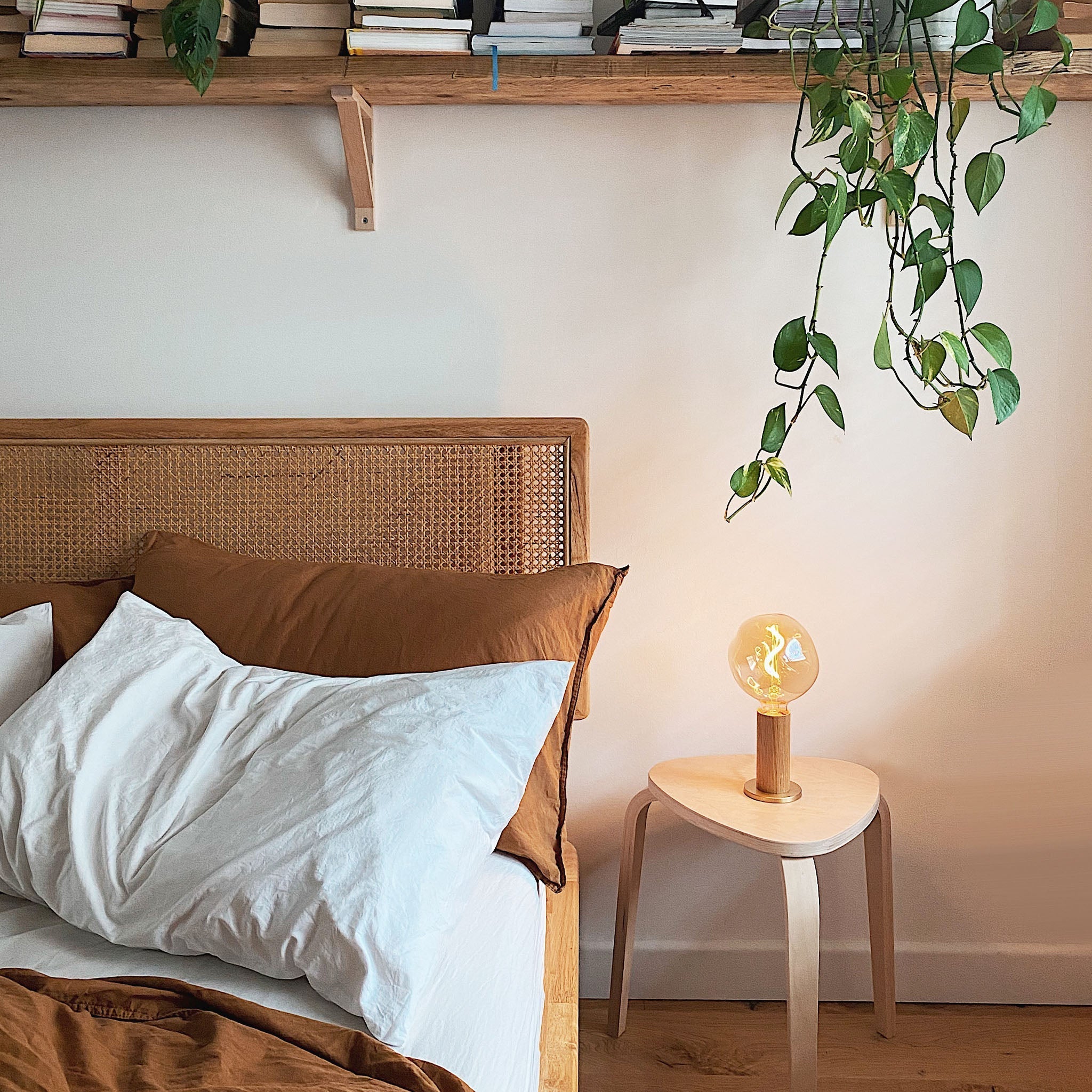 Lampe de table Knuckle en chêne + Voronoi I - Lot de 2