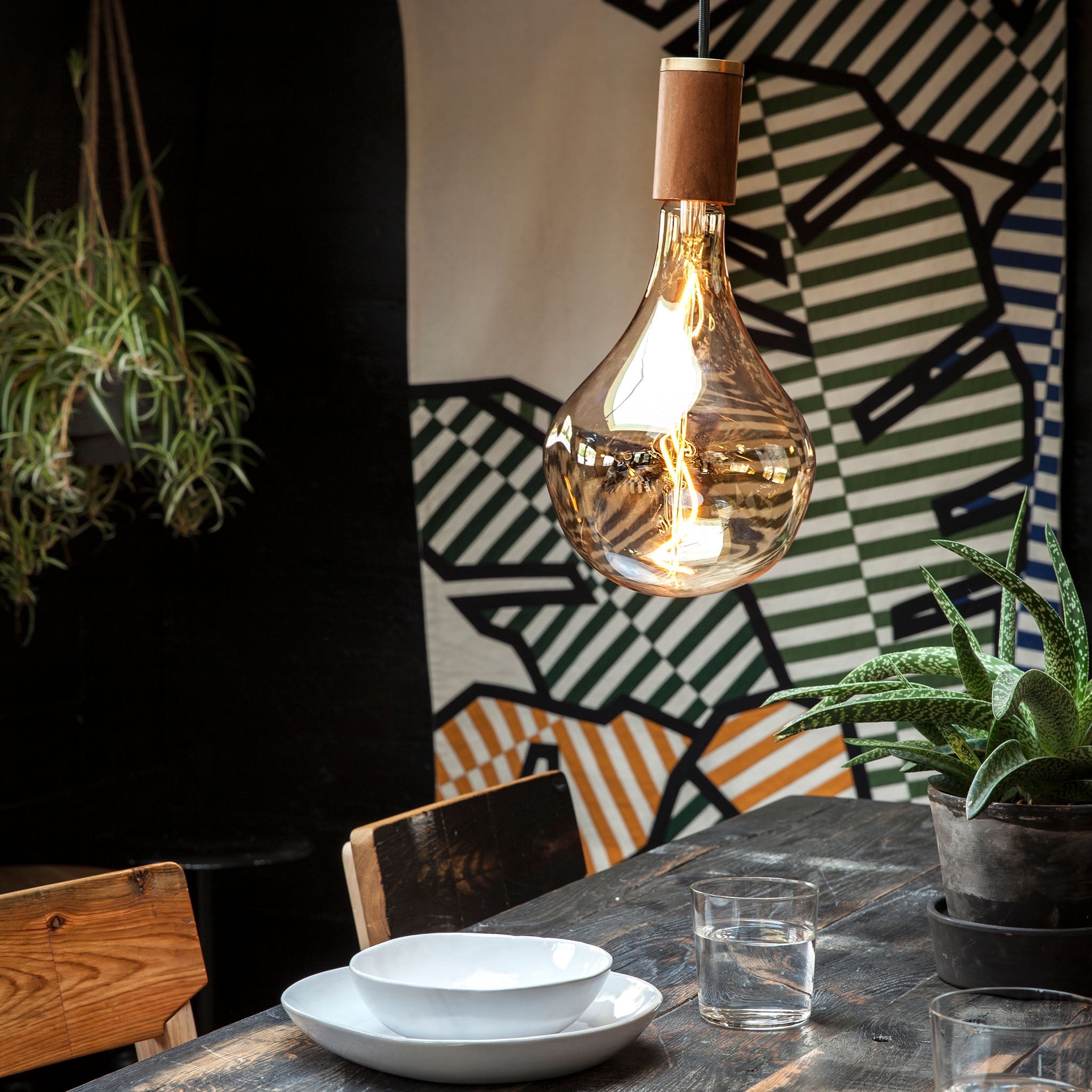 Suspension Voronoi II en noyer