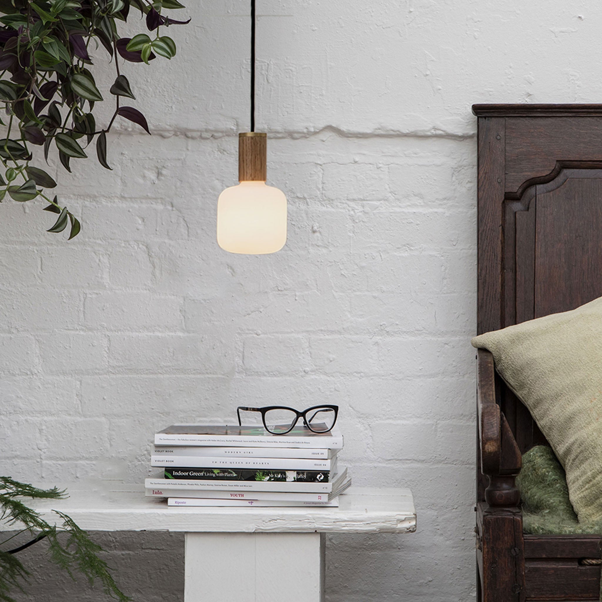 Suspension Oblo en noyer